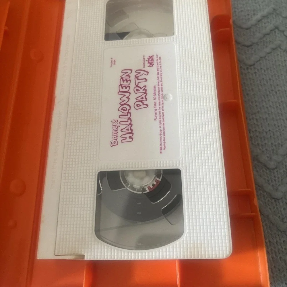 Barney - Barney's Halloween Party (VHS, 1998) Clamshell -Collectible